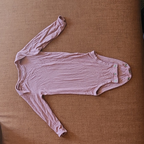 Long Sleeve Onesie bundle - Picture 2 of 3